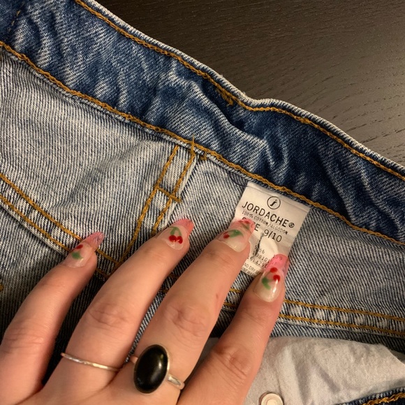⚡️SALE⚡️Jordache high waisted shorts! - Picture 5 of 5